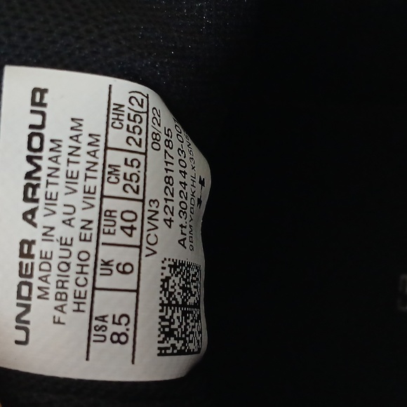 Under Armour Charged Rogue 2.5 Athletic Sneakers - Picture 9 of 13